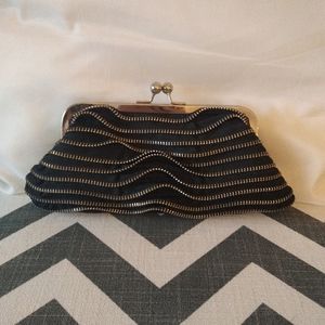 VINTAGE 90s zipper adorned clutch